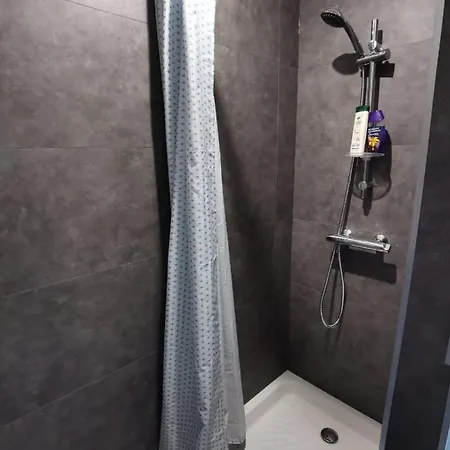 Appartement Studio Tout équipé Proche Geneve Saint-Genis-Pouilly